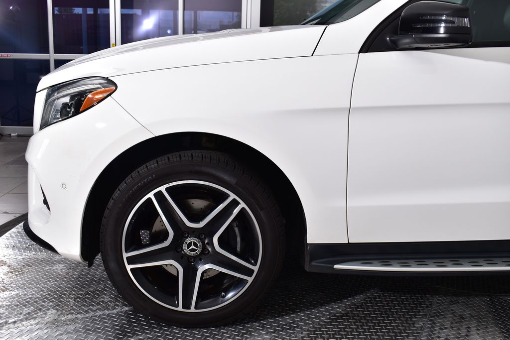Thumbnail: 2018 Mercedes-Benz GLE - 9