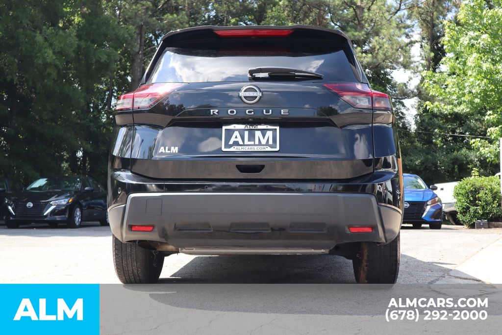 Used 2024 Black Nissan S image 7