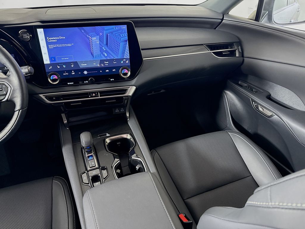 Thumbnail: 2025 Lexus RX - 25