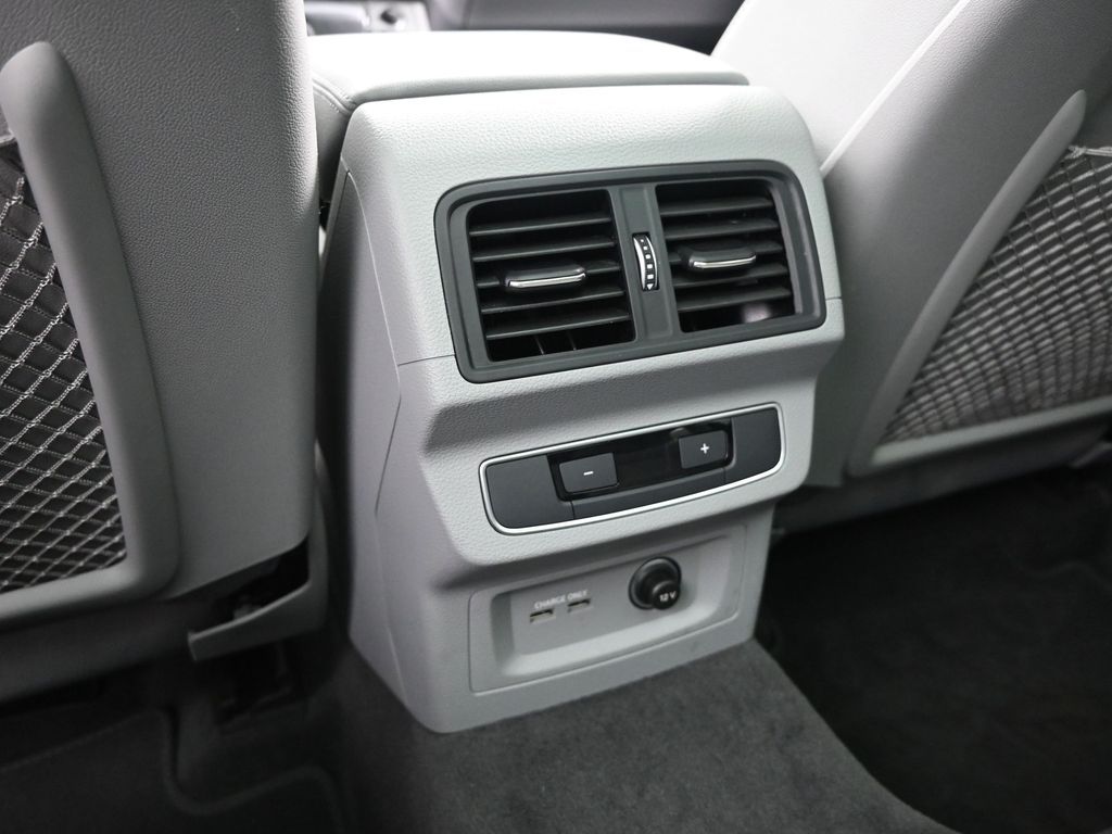 2022 Audi Q5 quattro S line Prem Plus 45 TFSI