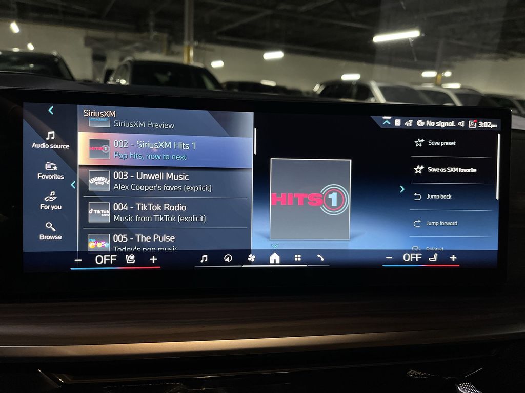 Thumbnail: 2026 BMW X7 - 16