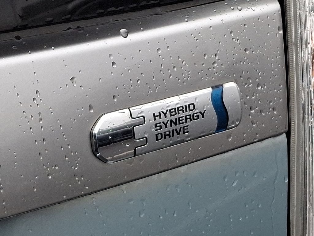 Thumbnail: 2014 Toyota Prius - 31