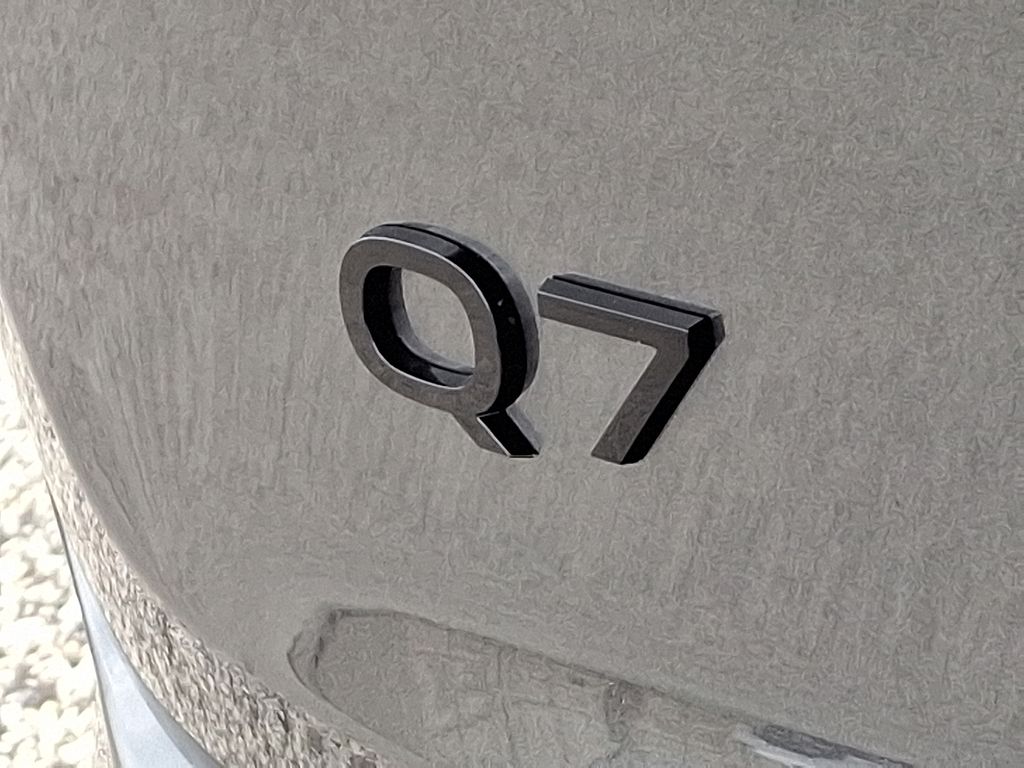 Thumbnail: 2026 Audi Q7 - 11