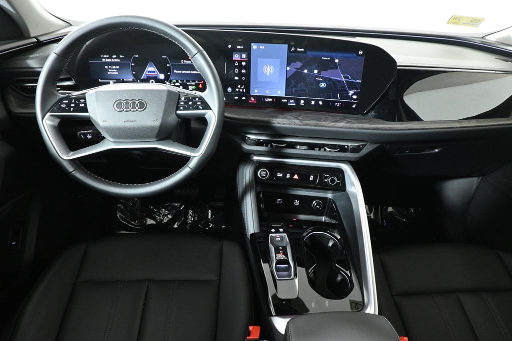 Thumbnail: 2025 Audi Q5 - 17