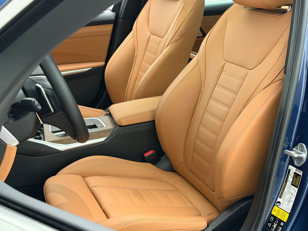 Thumbnail: 2021 BMW 3 Series - 24