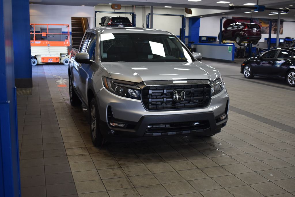 Thumbnail: 2025 Honda Ridgeline - 3