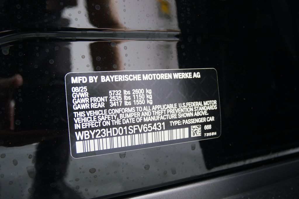 Thumbnail: 2025 BMW i4 - 25