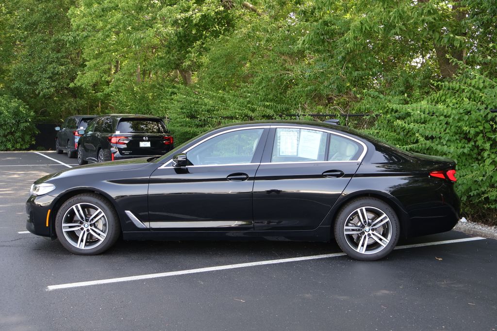 Thumbnail: 2023 BMW 5 Series - 4