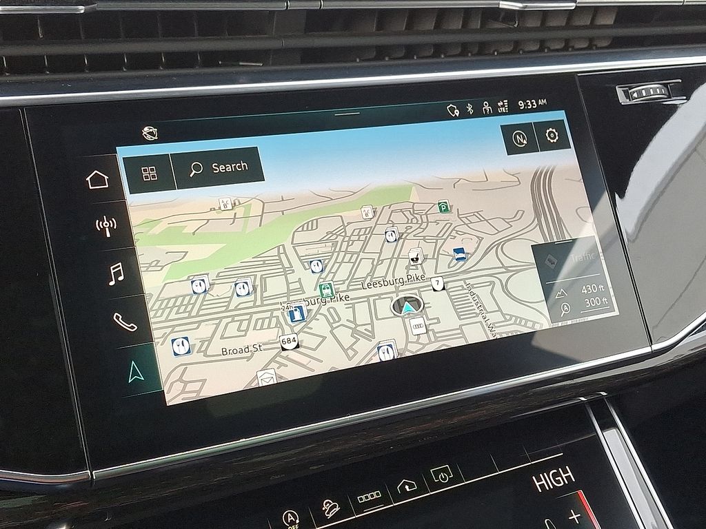 Thumbnail: 2022 Audi Q8 - 17