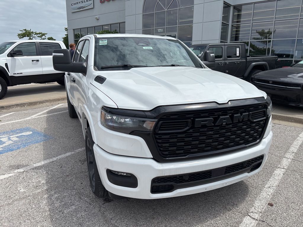 View vehicle photo 4