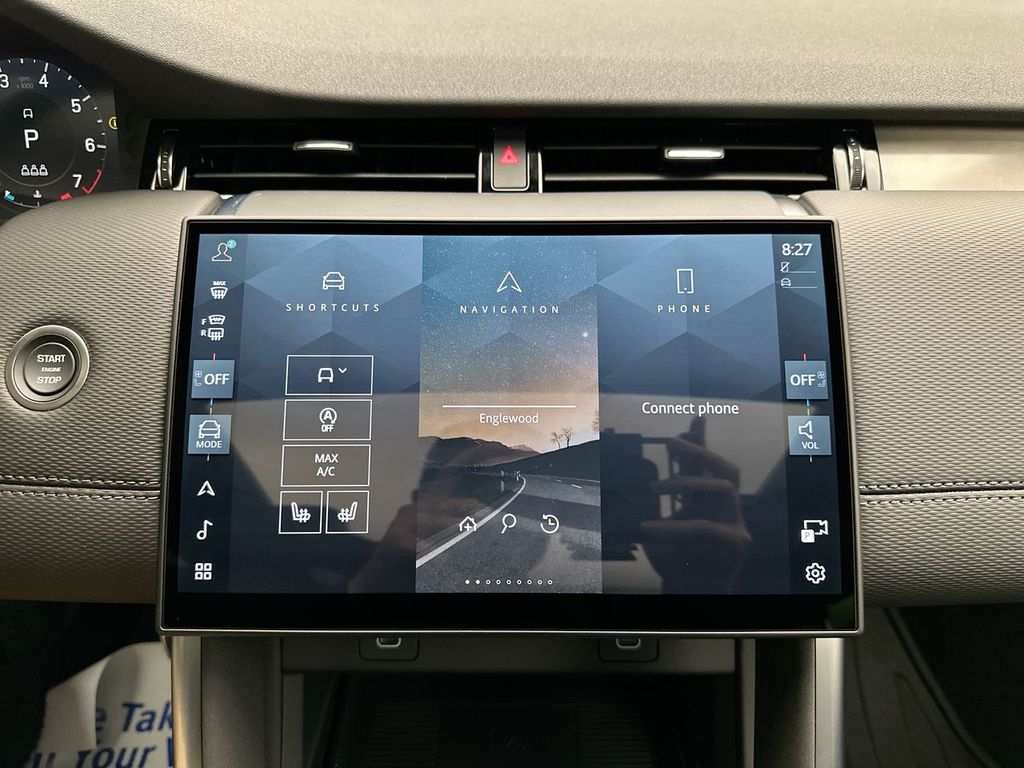 Thumbnail: 2025 Land Rover Discovery Sport - 10