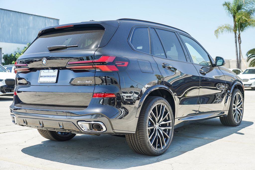 2025 BMW X5 xDrive40i 8