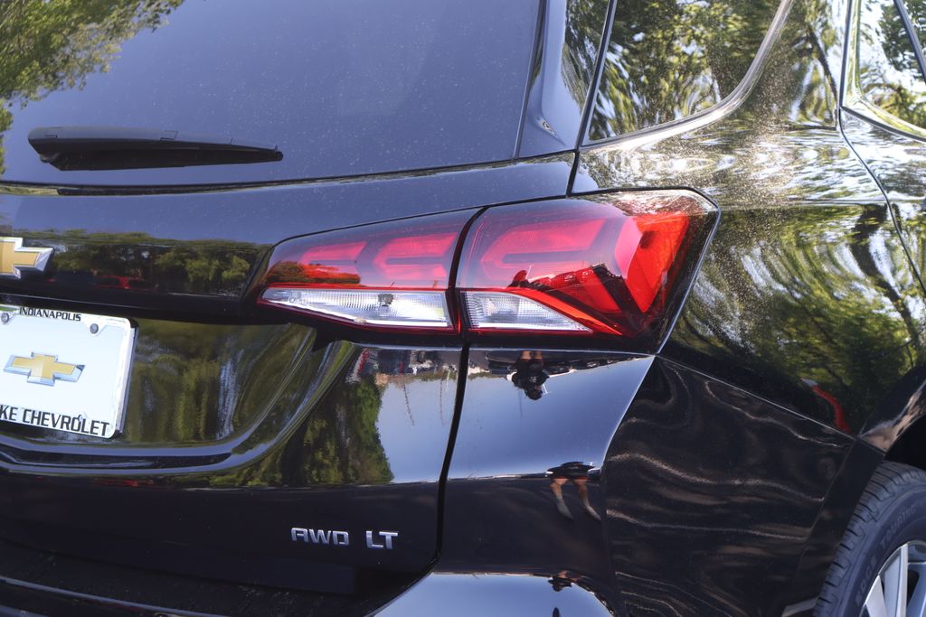 Thumbnail: 2023 Chevrolet Equinox - 10