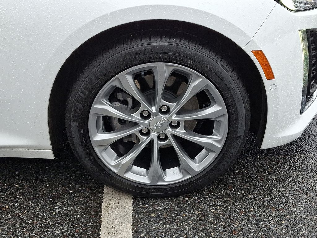 Thumbnail: 2023 Cadillac CT5 - 8