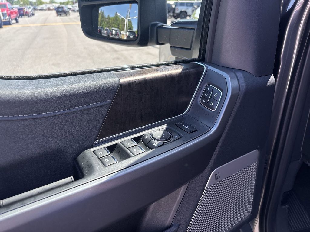 New 2026 Carbonized Gray Metallic Ford F-250® Lariat® image 15