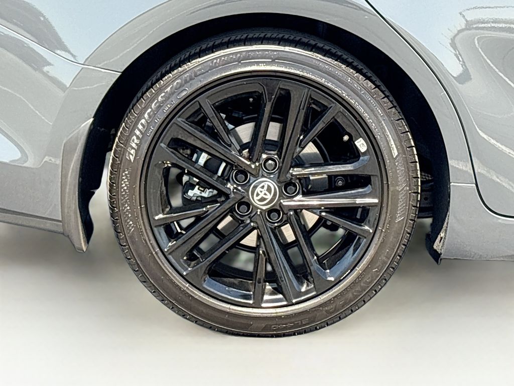 Thumbnail: 2026 Toyota Camry - 32