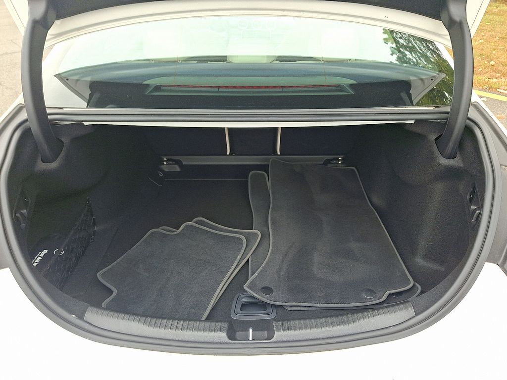 Thumbnail: 2023 Mercedes-Benz C-Class - 27