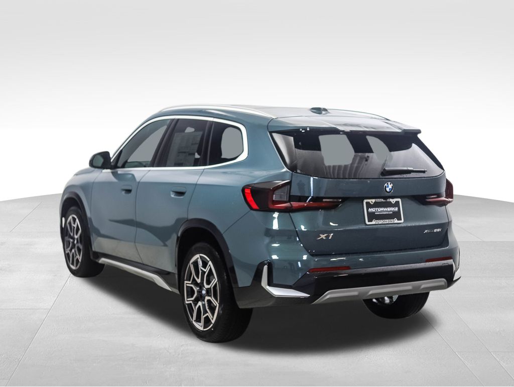 Thumbnail: 2026 BMW X1 - 3