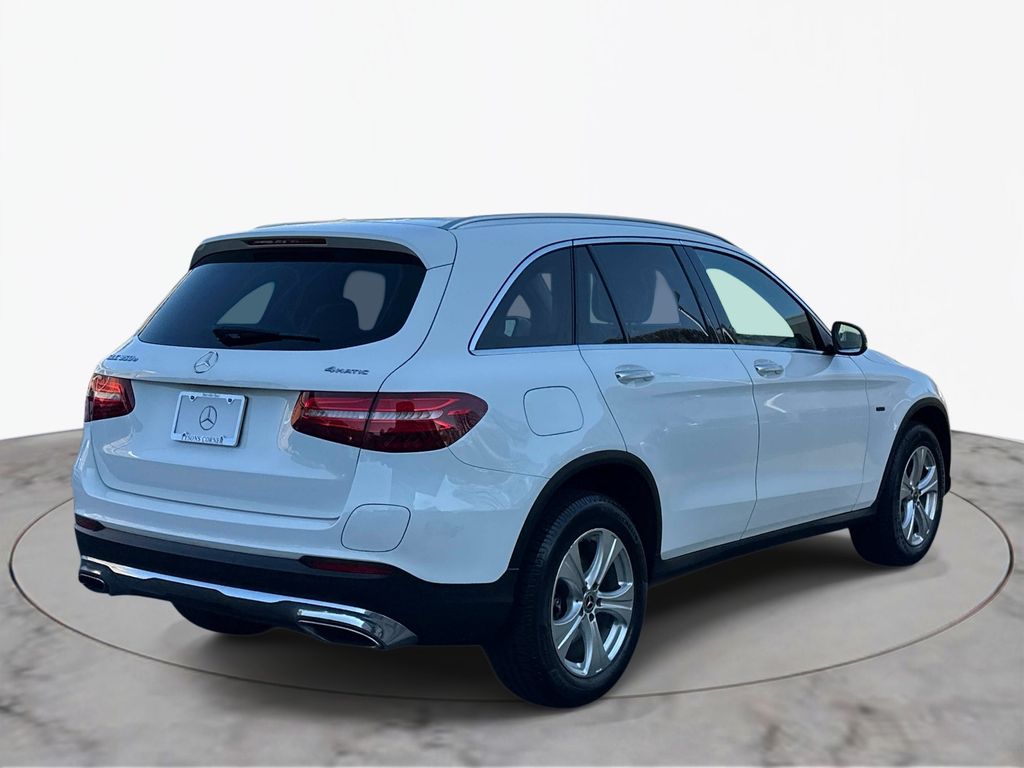 Thumbnail: 2018 Mercedes-Benz GLC - 11