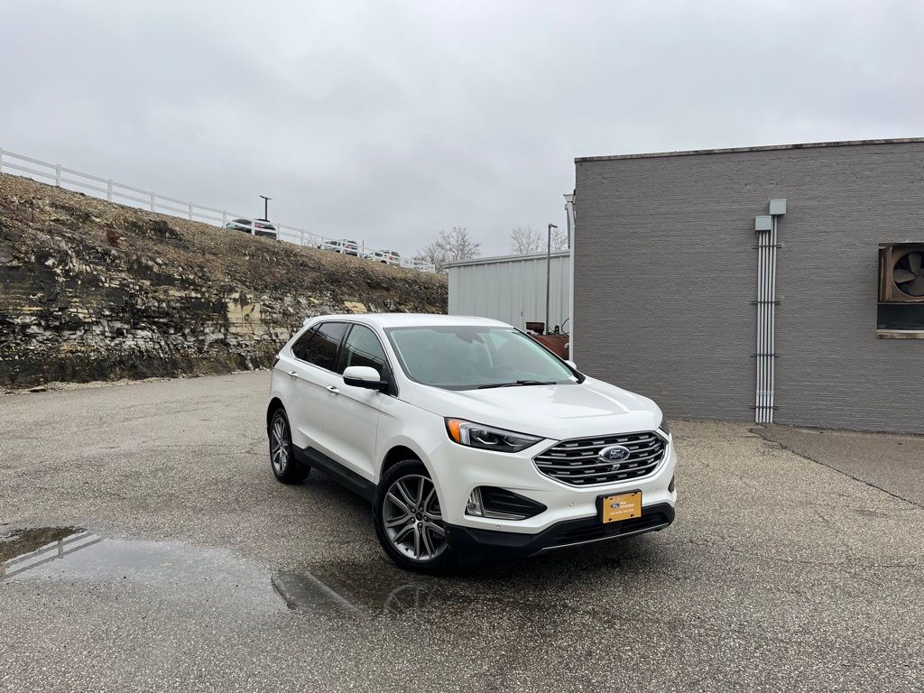 Star White Metallic Tri-Coat 2023 Ford Edge Titanium AWD SUV / Crossover All-Wheel Drive 8-Speed Automatic
