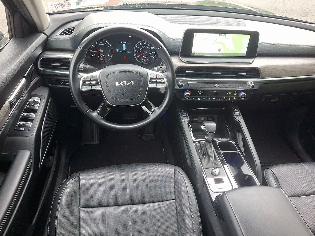 2022 Kia Telluride EX 11
