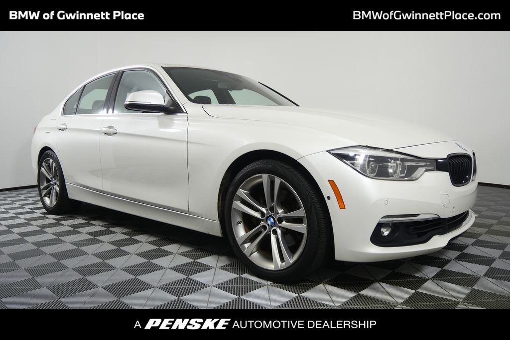 Thumbnail: 2016 BMW 3 Series - 1