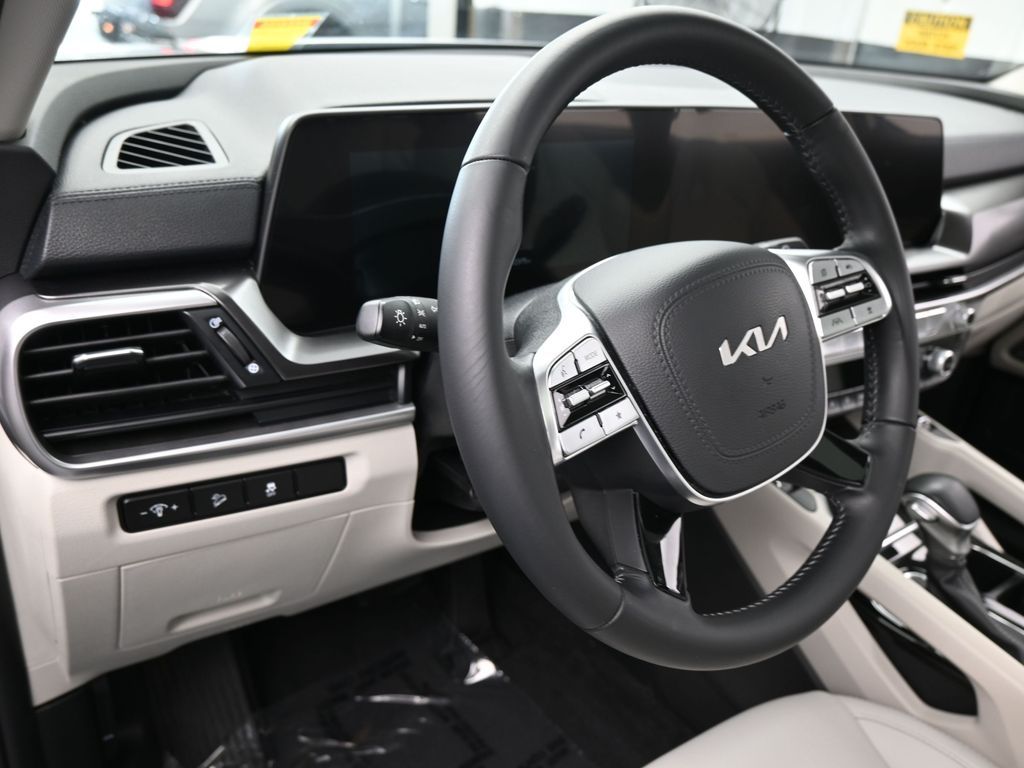 Used 2024 Glacial White Pearl Kia S image 16