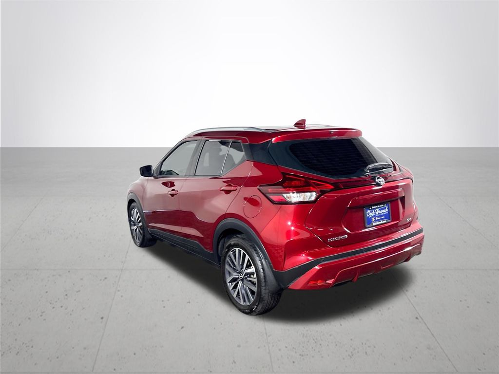 2022 Nissan Kicks SV