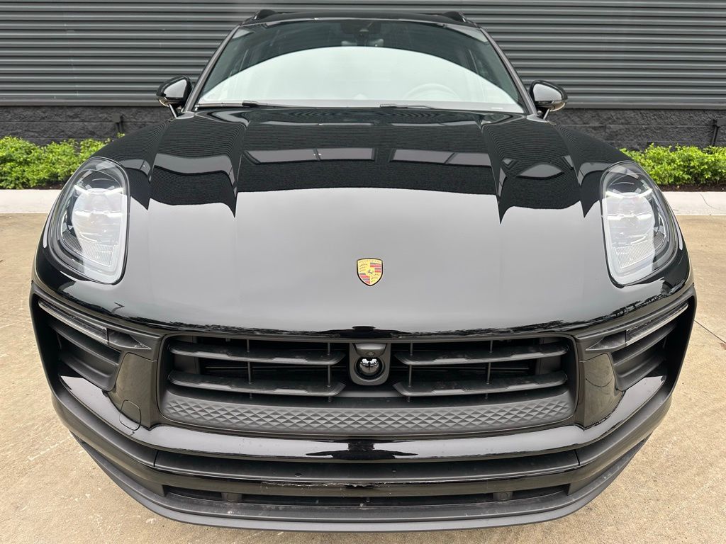 2025 Porsche Macan  7