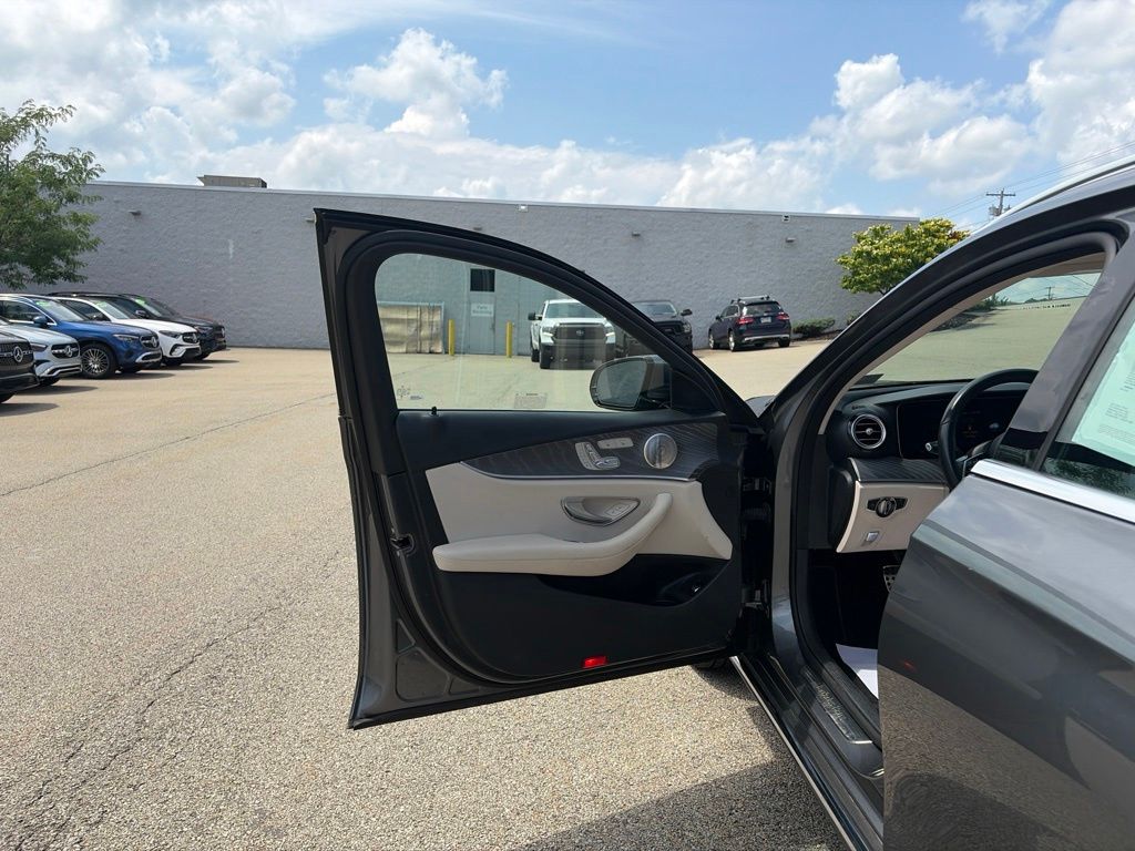 Certified Used 2023 Gray Mercedes-Benz E 450 image 10