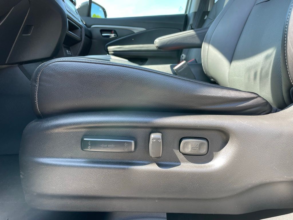 Thumbnail: 2022 Honda Ridgeline - 24