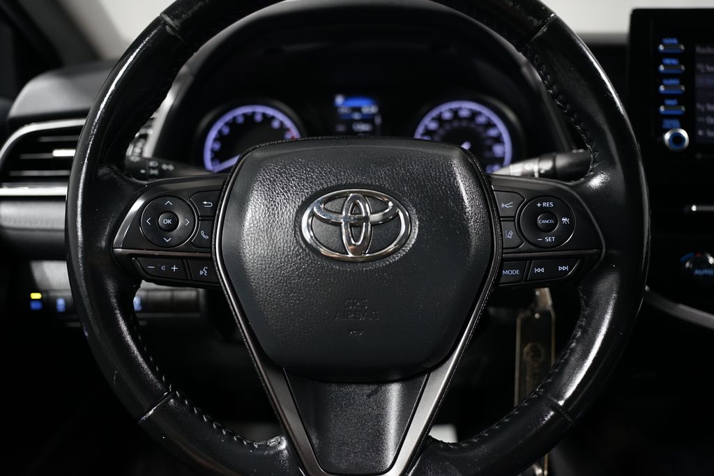 2021 Toyota Camry SE 12