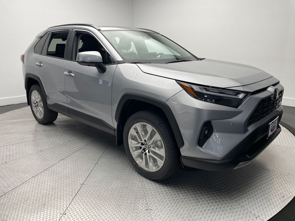 Thumbnail: 2025 Toyota RAV4 - 3