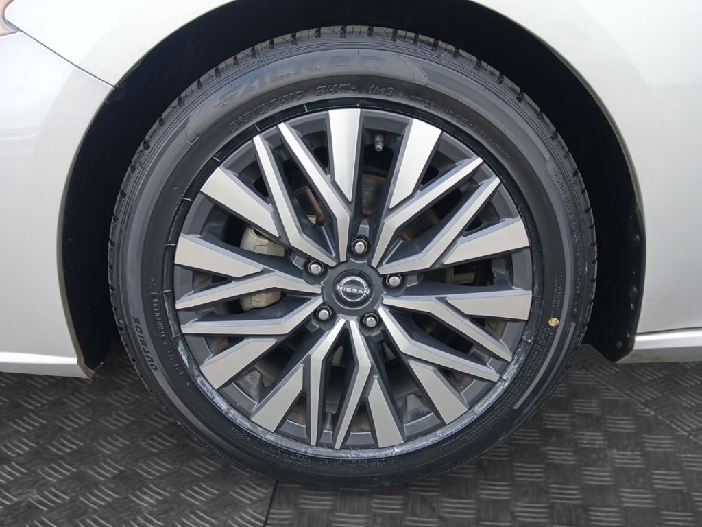 Used Car 2024 Nissan Altima  2.5 Sv For Sale Under $20,000 In Austin, Texas