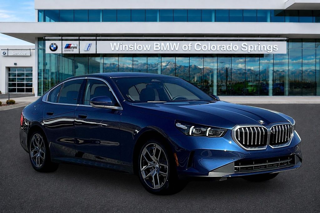 Phytonic Blue Metallic 2026 BMW 5 Series Sedan All-Wheel Drive 8-Speed Automatic