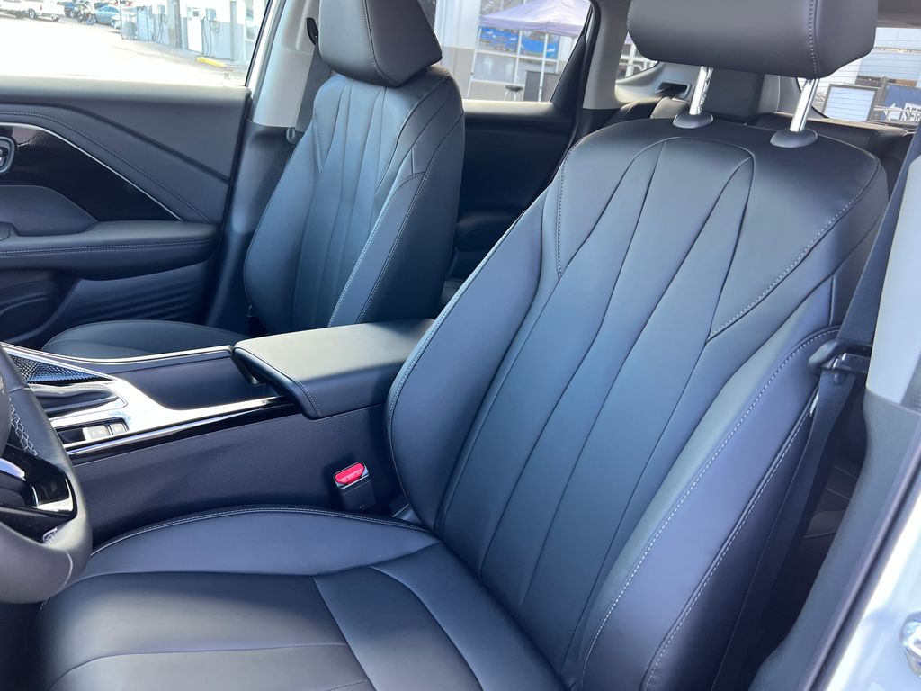 Thumbnail: 2025 Acura ADX - 16