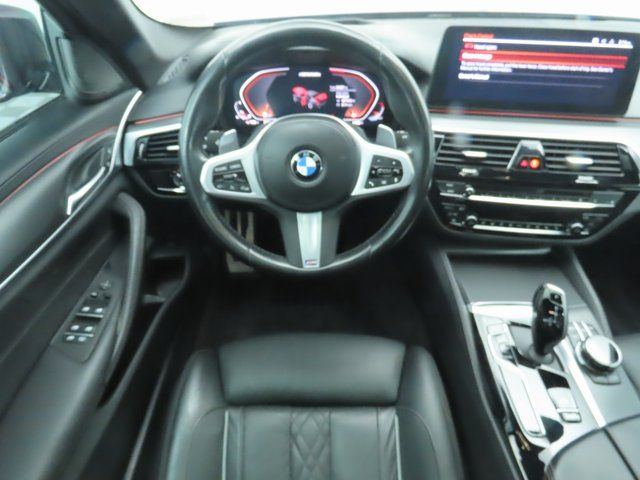 Thumbnail: 2023 BMW 5 Series - 10