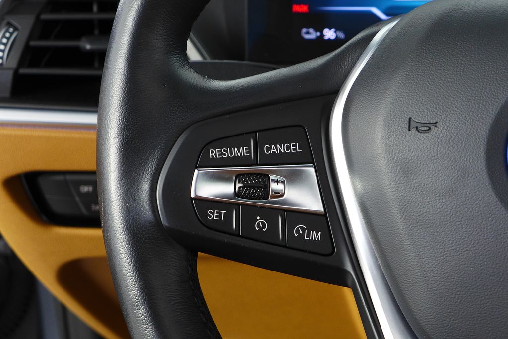 Thumbnail: 2023 BMW i4 - 30