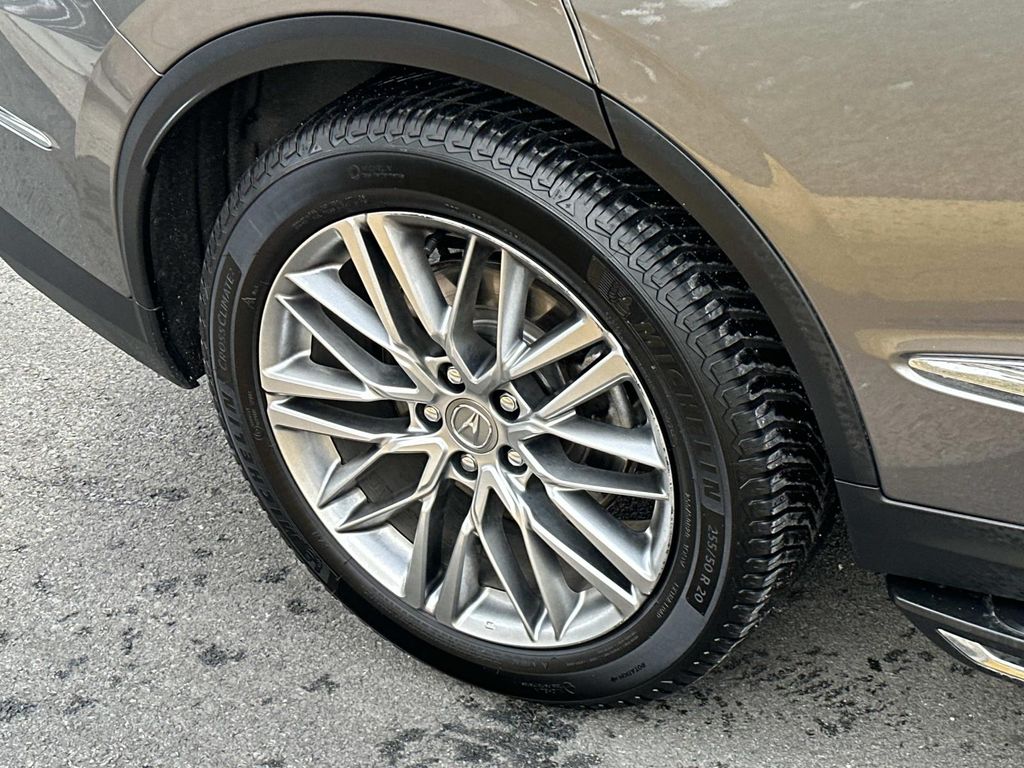 Thumbnail: 2022 Acura MDX - 17