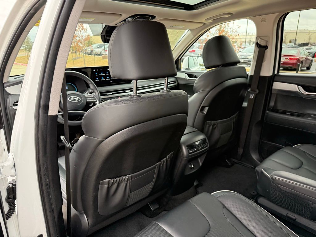 Thumbnail: 2023 Hyundai Palisade - 22