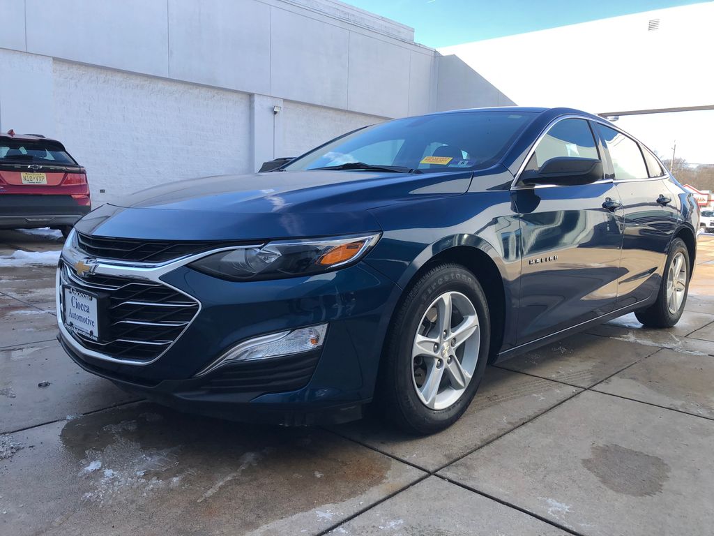 used 2019 Chevrolet Malibu car, priced at $13,498
