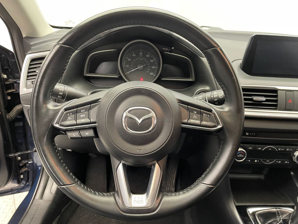 Thumbnail: 2018 Mazda Mazda3 - 21