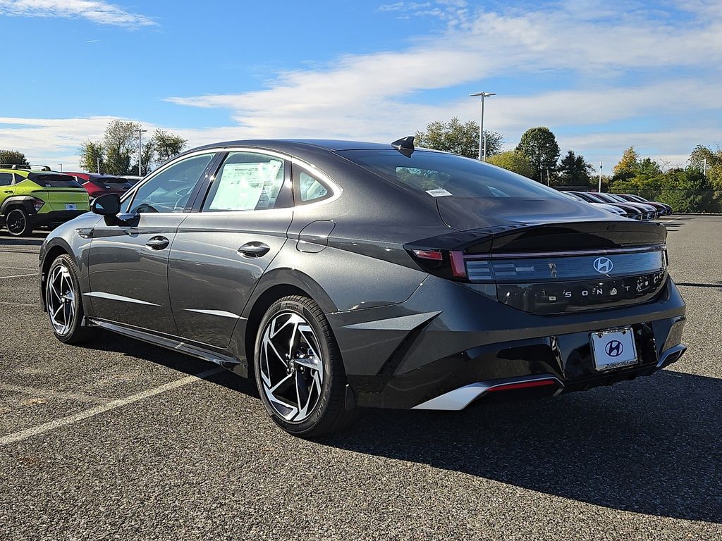 Thumbnail: 2026 Hyundai Sonata - 4