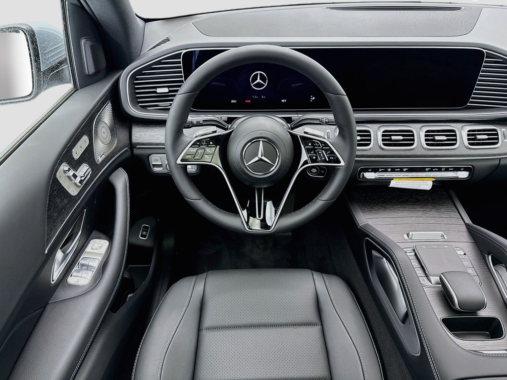 Thumbnail: 2026 Mercedes-Benz GLE - 10