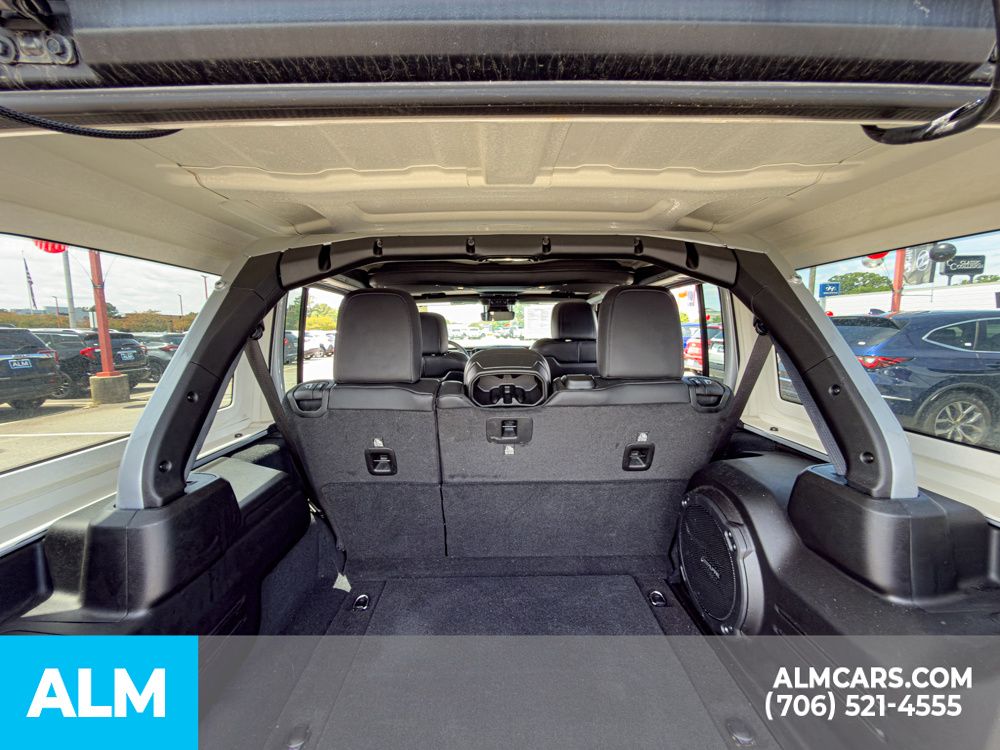 Used 2024 Silver Jeep Sahara image 21
