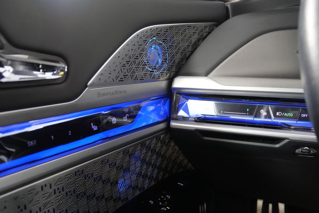 2023 BMW i7 xDrive60 19