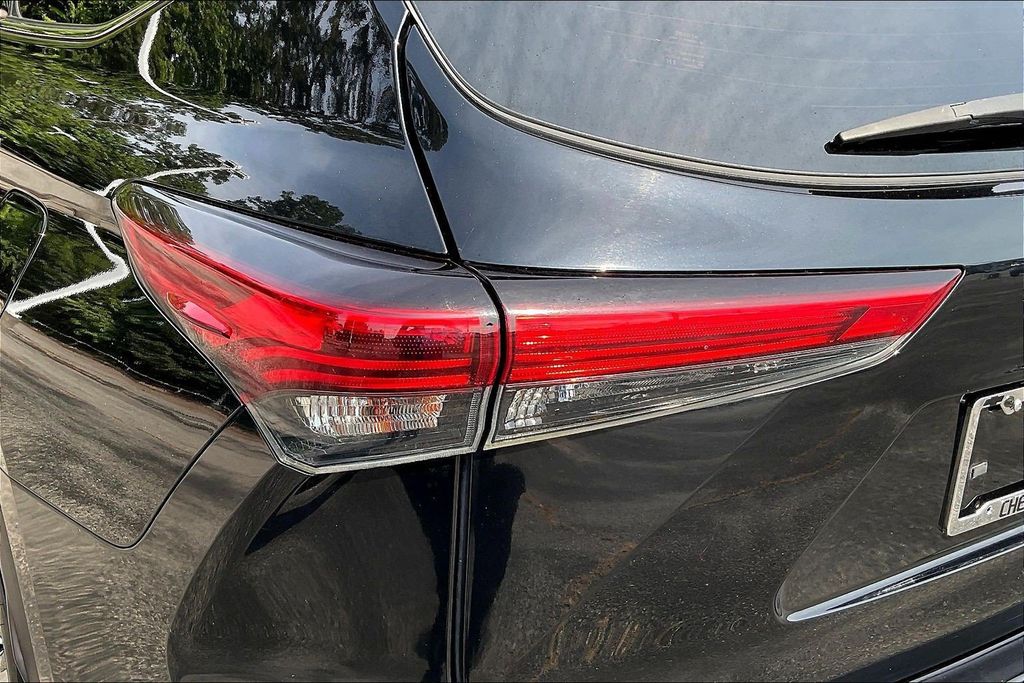 Used 2022 Toyota Highlander SUV