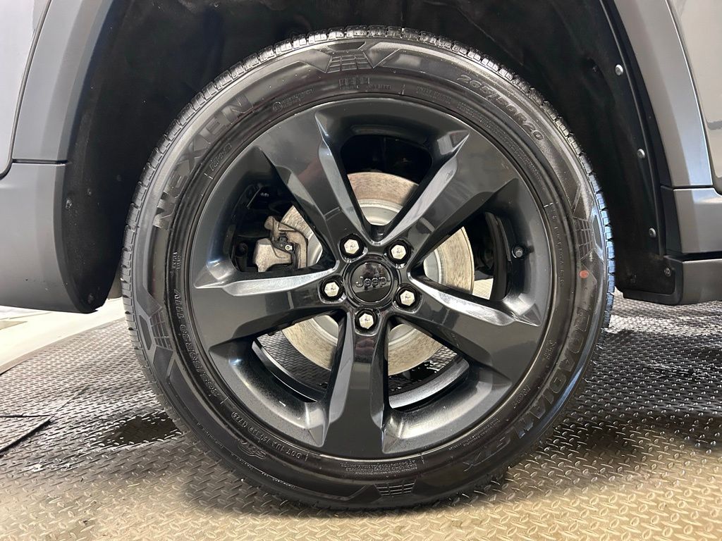 used 2022 Jeep Grand Cherokee L car, priced at $26,284