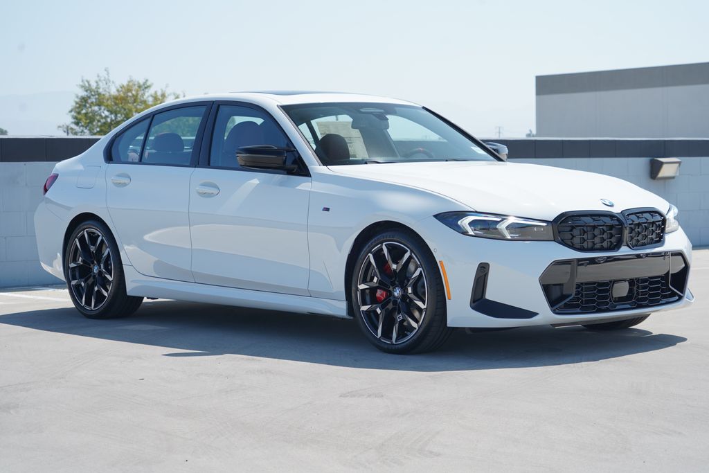 Thumbnail: 2026 BMW 3 Series - 3