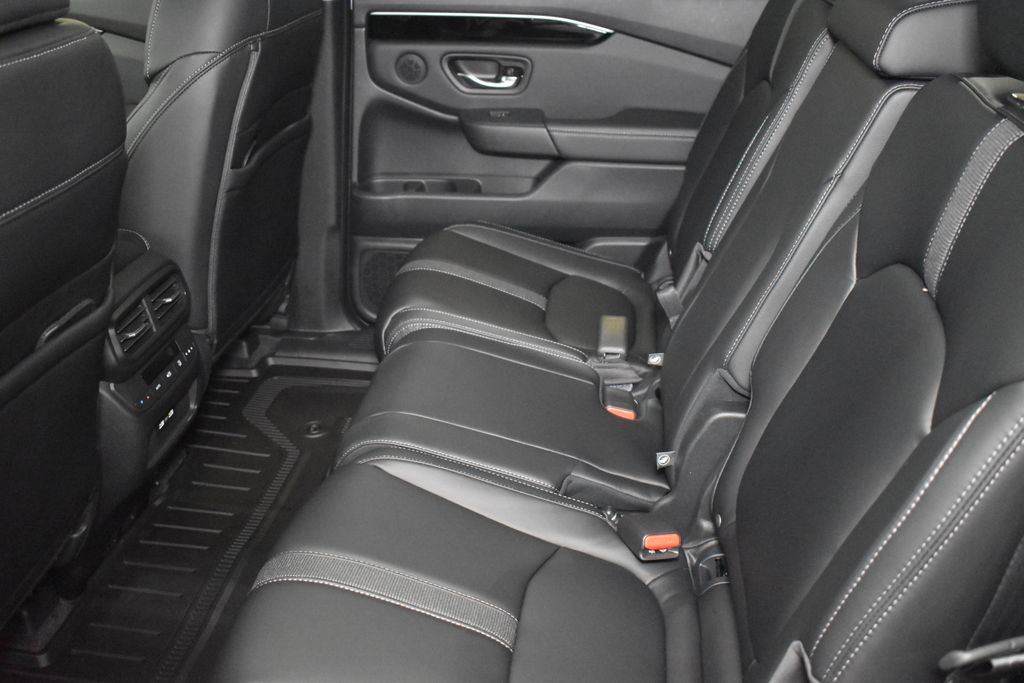 Thumbnail: 2025 Honda Pilot - 23